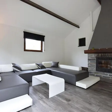 Spacious La Roche En Ardenne With Pool * Beausaint