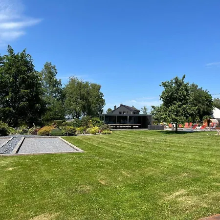 Spacious La Roche En Ardenne With Pool Holiday home *