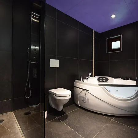 Luxury With Pool Beausaint