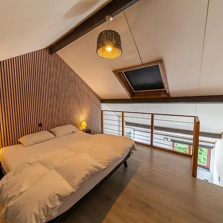 Luxury With Pool Hébergement de vacances