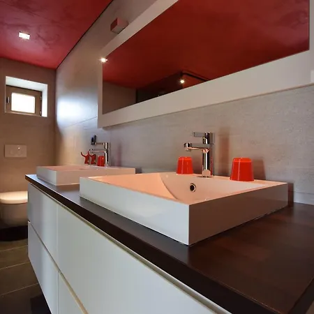Holiday home Spacious La Roche En Ardenne With Pool Beausaint