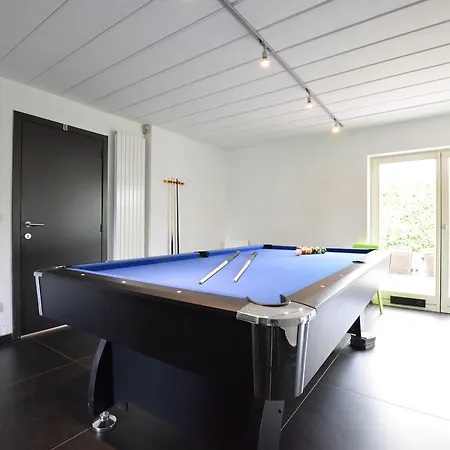 Spacious La Roche En Ardenne With Pool Holiday home *