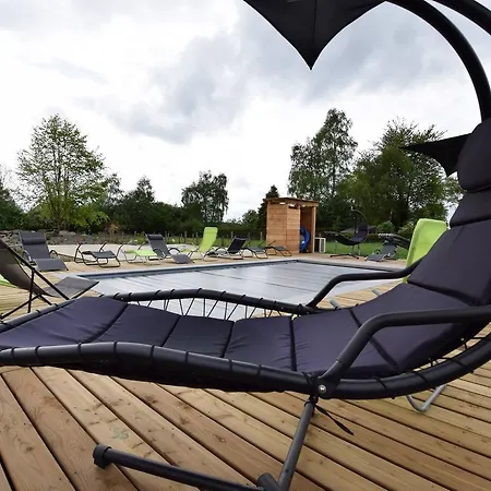 Spacious La Roche En Ardenne With Pool