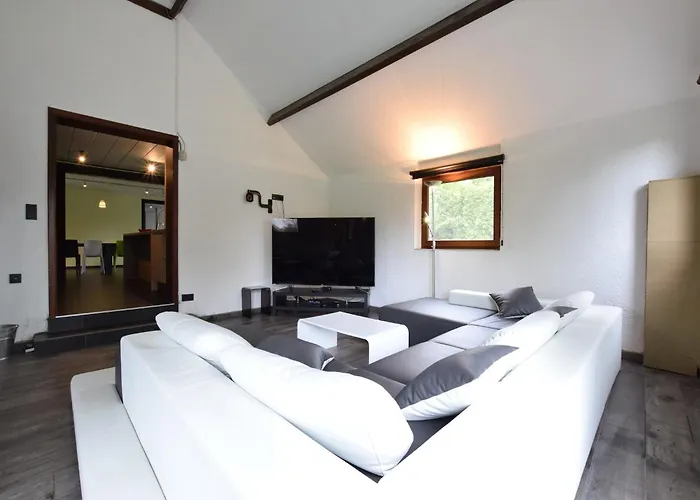 Prázdninový dům Luxury With Pool *