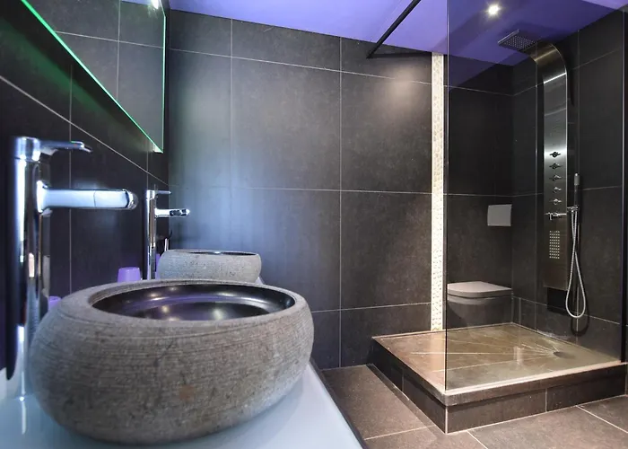 Prázdninový dům Luxury With Pool